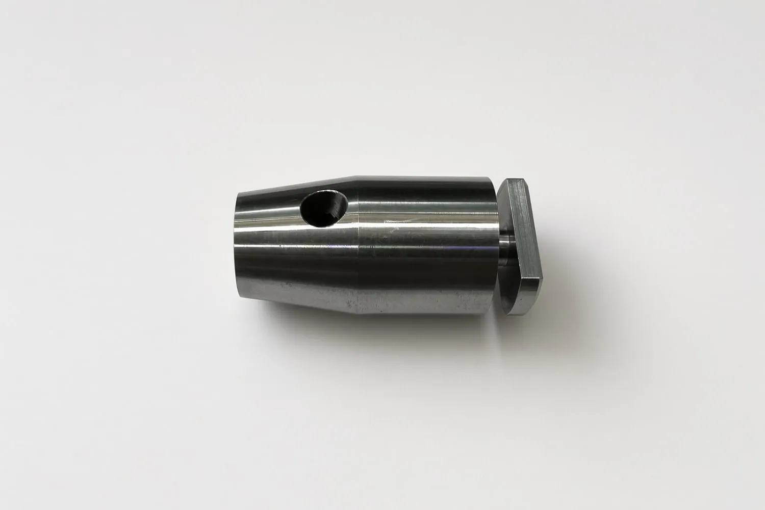 CNC milling and turning - valve body - Maketeq